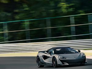 2018��3.8T Coupe ���w���^