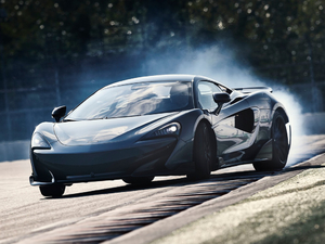 2018��3.8T Coupe ���w���^