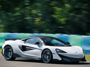 2018��3.8T Coupe ���w���^