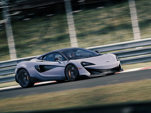 2018��3.8T Coupe ���w���^