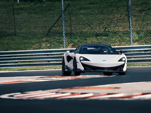 2018��3.8T Coupe ���w���^