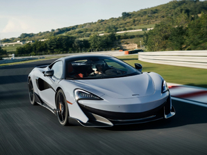 2018��3.8T Coupe ���w���^