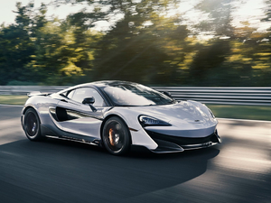 2018��3.8T Coupe ���w���^