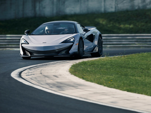 2018��3.8T Coupe ���w���^