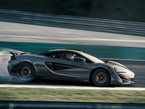 2018��3.8T Coupe ���w���^