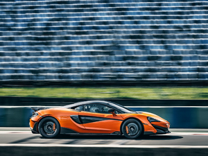 2018��3.8T Coupe ���w���^