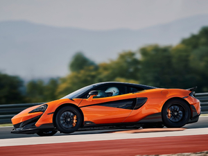 2018��3.8T Coupe ���w���^