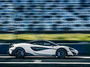 2018��3.8T Coupe ���w���^