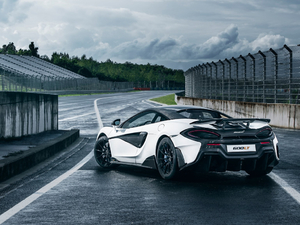 2018��3.8T Coupe ���w���^