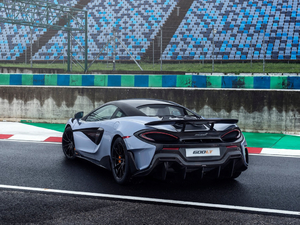 2018��3.8T Coupe ���w���^