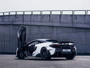 2018��3.8T Coupe ���w���^