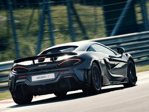 2018��3.8T Coupe ���w���^