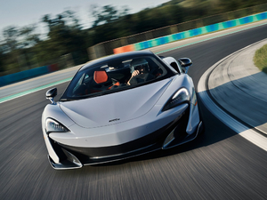 2018��3.8T Coupe ���w���^