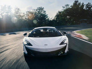 2018��3.8T Coupe ���w���^