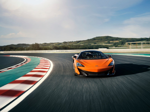 2018��3.8T Coupe ���w���^