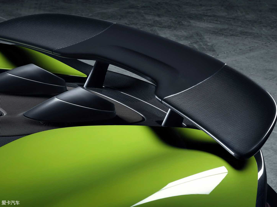 2019���~�P��600LT 3.8T Spider