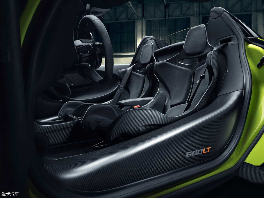 2019���~�P��600LT 3.8T Spider