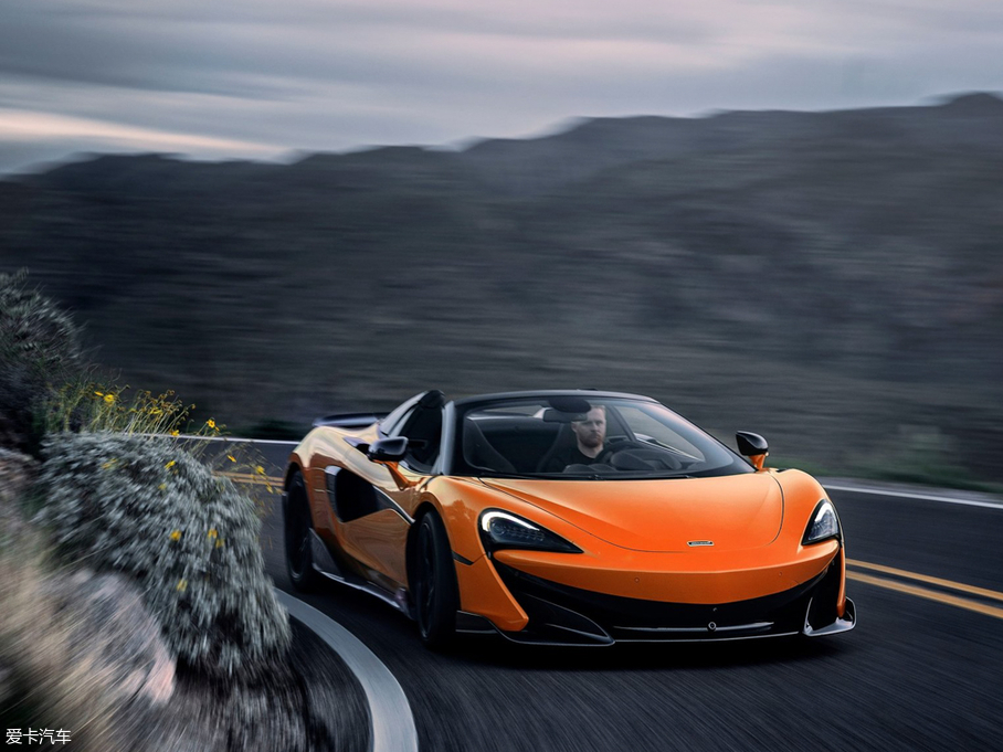 2019���~�P��600LT 3.8T Spider