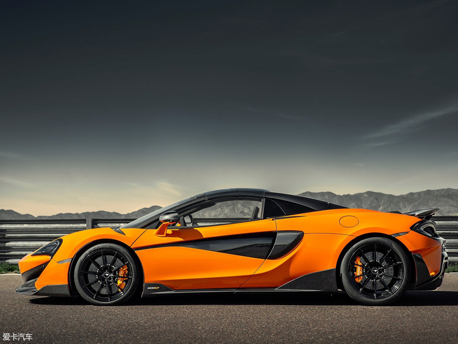 2019���~�P��600LT 3.8T Spider
