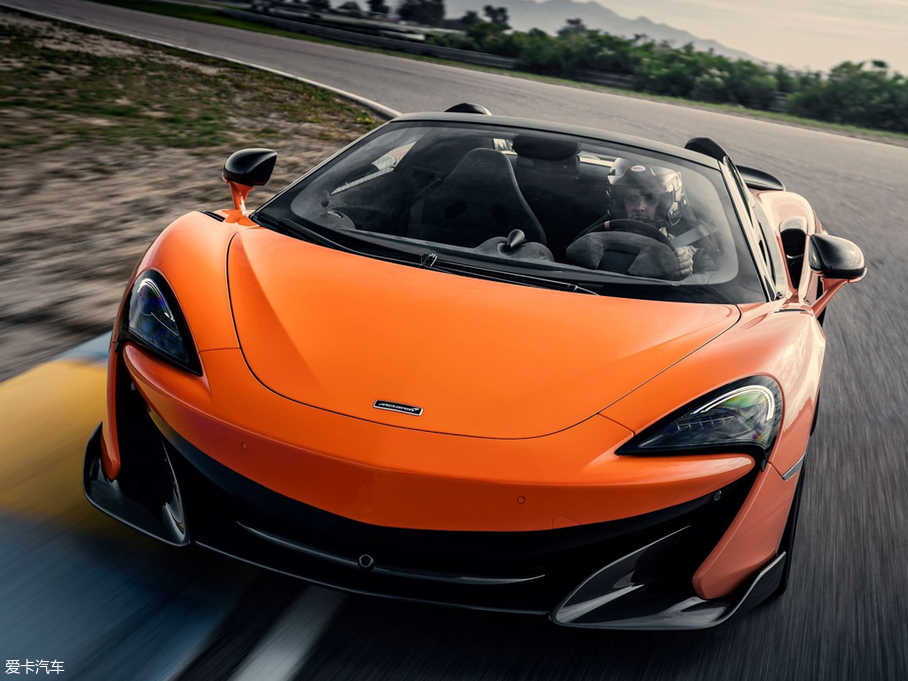 2019���~�P��600LT 3.8T Spider