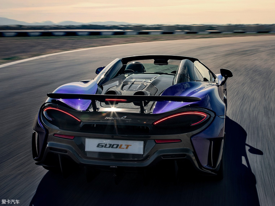 2019���~�P��600LT 3.8T Spider