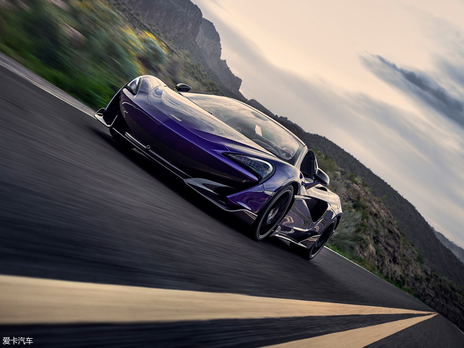 2019���~�P��600LT 3.8T Spider