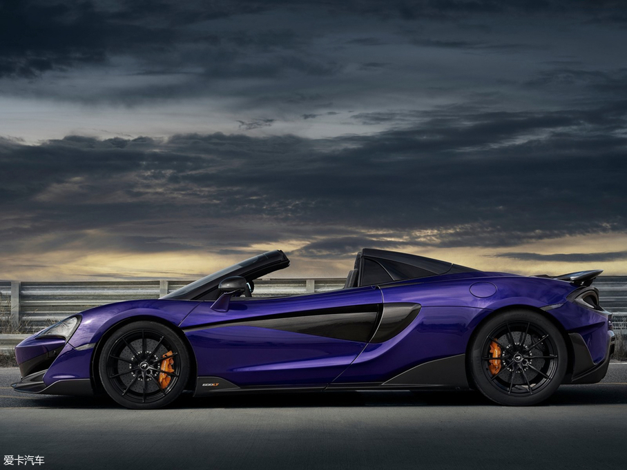 2019���~�P��600LT 3.8T Spider