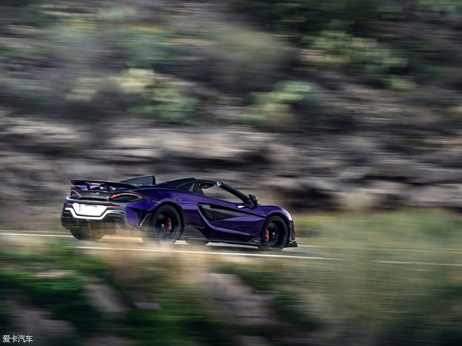 2019���~�P��600LT 3.8T Spider