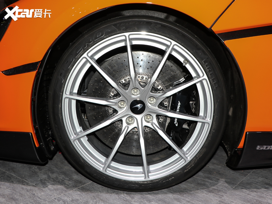 2019���~�P��600LT 3.8T Spider