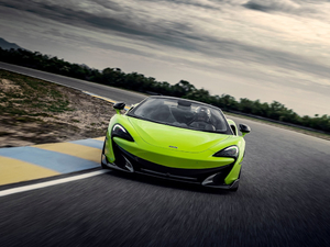 2019��3.8T Spider ���w���^