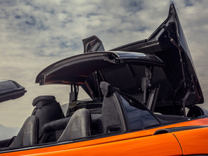 2019��3.8T Spider �������^