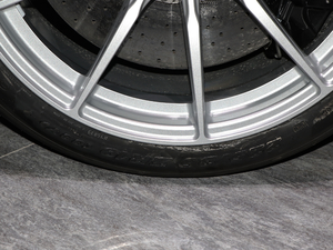 2019��3.8T Spider ݆̥�ߴ�