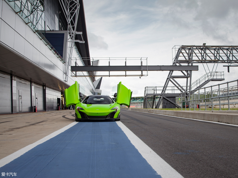 2015���~�P��675LT Coupe