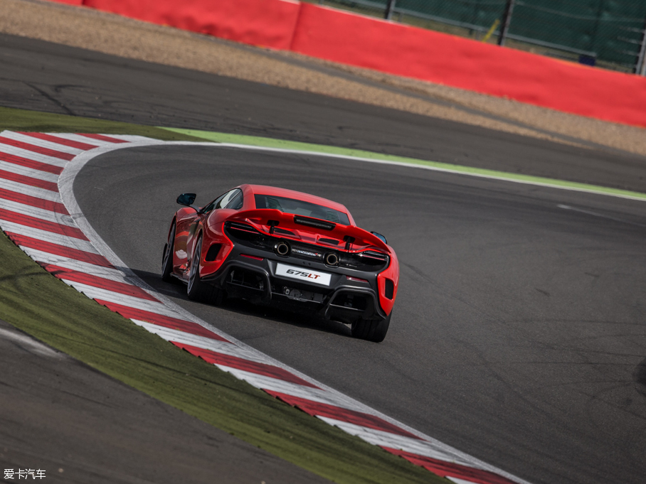 2015���~�P��675LT Coupe