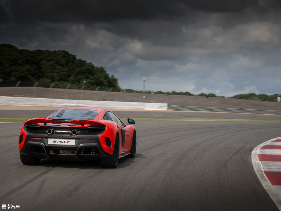 2015���~�P��675LT Coupe