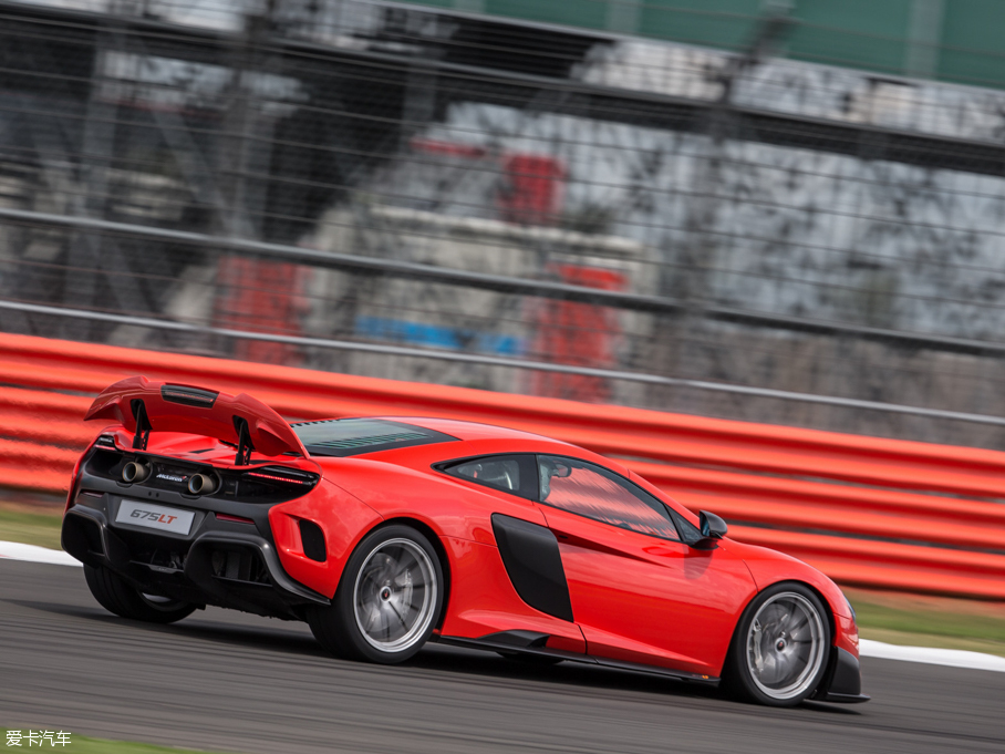 2015���~�P��675LT Coupe