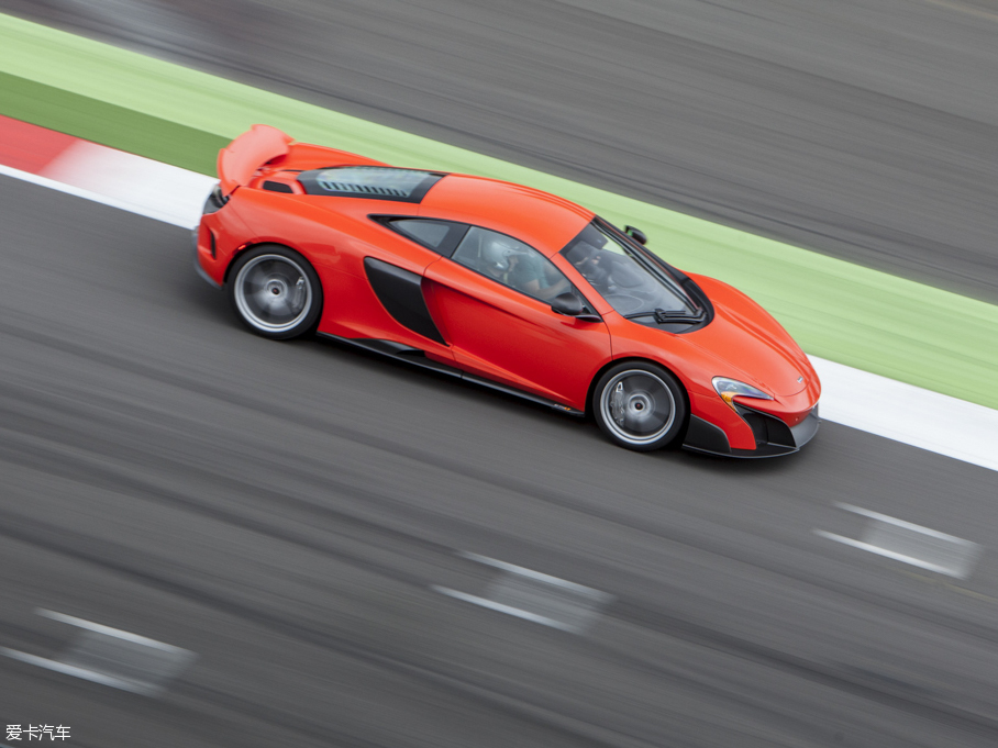 2015���~�P��675LT Coupe