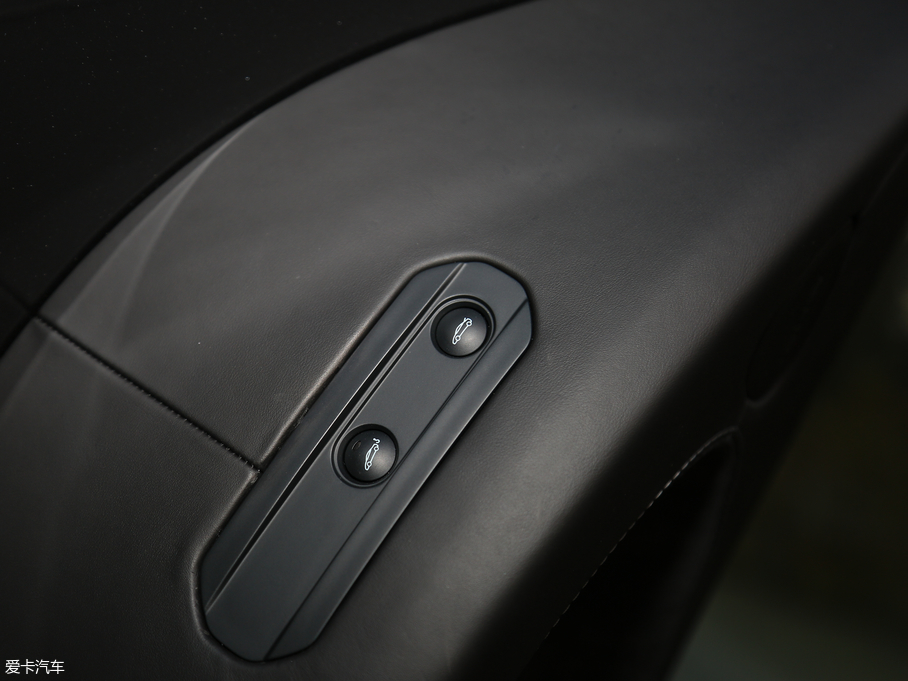 2015~P570S 3.8T Coupe