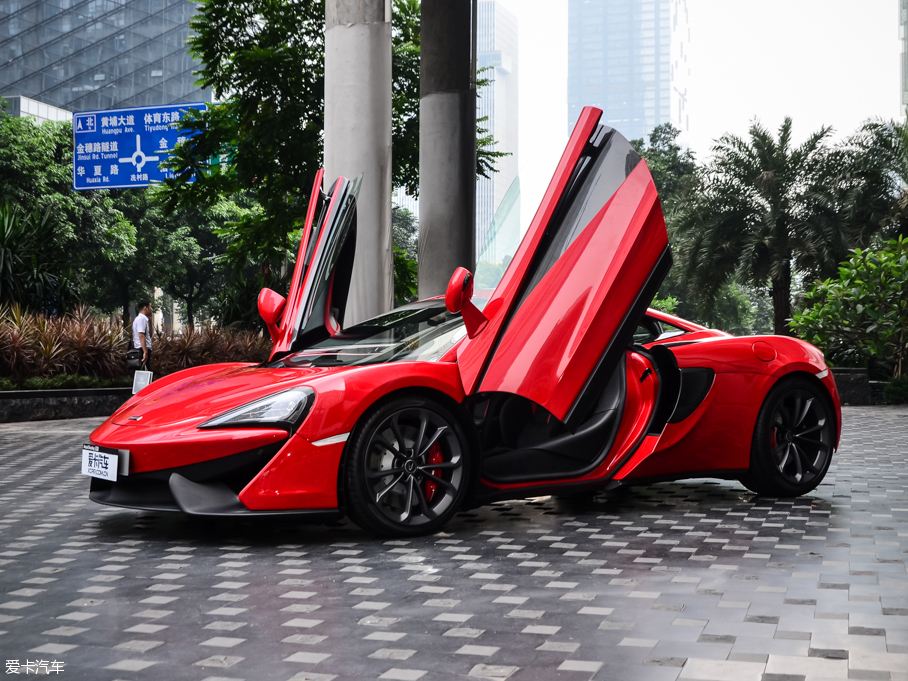 2015���~�P��540C 3.8T Coupe