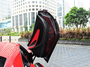 2015款3.8T Coupe 空间座椅