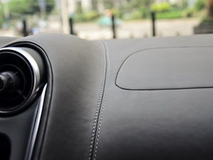 2015款3.8T Coupe 空间座椅