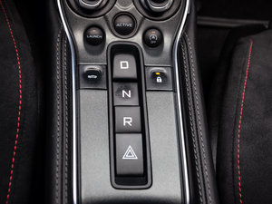 2015��3.8T Coupe �п؅^