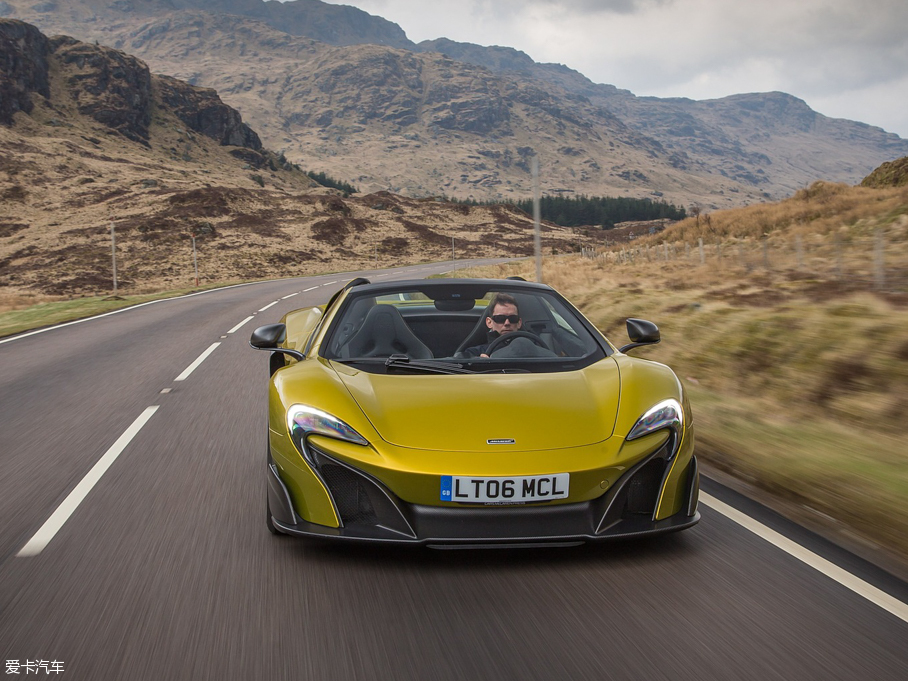 2016���~�P��675LT Spider