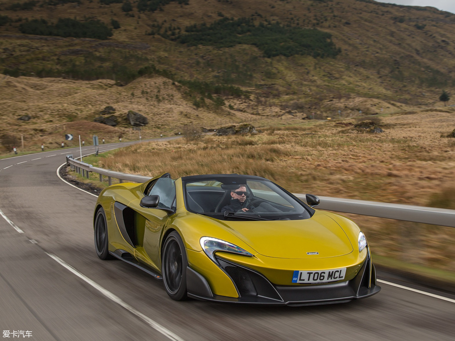 2016���~�P��675LT Spider