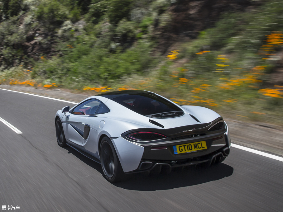 2016���~�P��570GT 3.8T ������