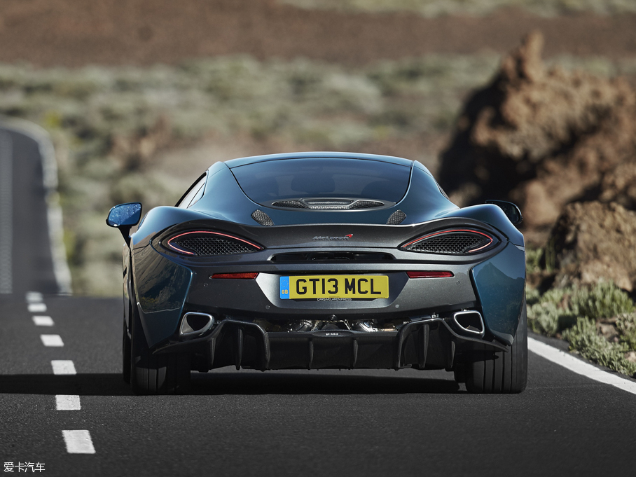 2016���~�P��570GT 3.8T ������