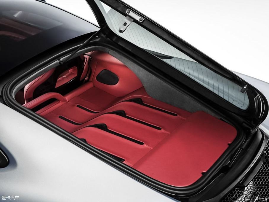 2016���~�P��570GT 3.8T ������