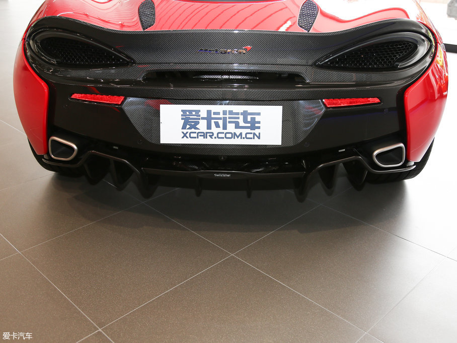 2016���~�P��570GT 3.8T ������