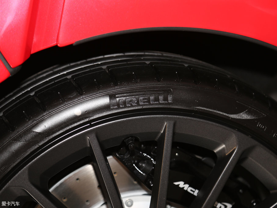 2016���~�P��570GT 3.8T ������