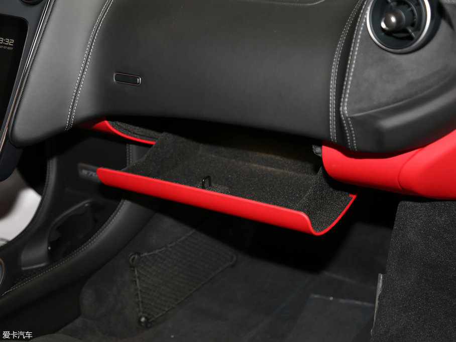 2016���~�P��570GT 3.8T ������